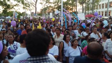 A media campaña regresa Carlos Joaquín a Chetumal y comparte la voz con Luis Torres Llanes, el Chino Zelaya y Mayuli Martínez