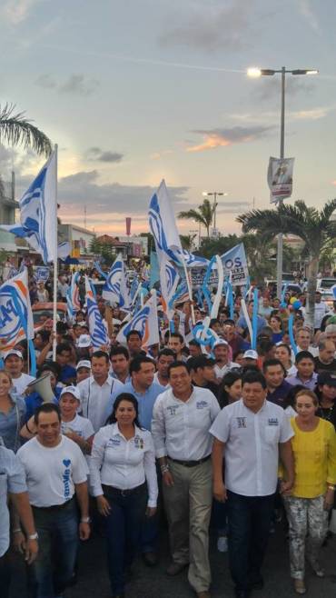 Objetivo más que superado: Chetumal se hace presente en la caminata y frente a palacio de Gobierno