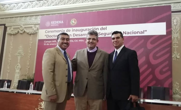 Con Manuel Calvo en la Universidad del Ejército y Fuerza Aérea