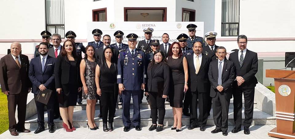 Con mis compañeros de generación en el IMEESDN