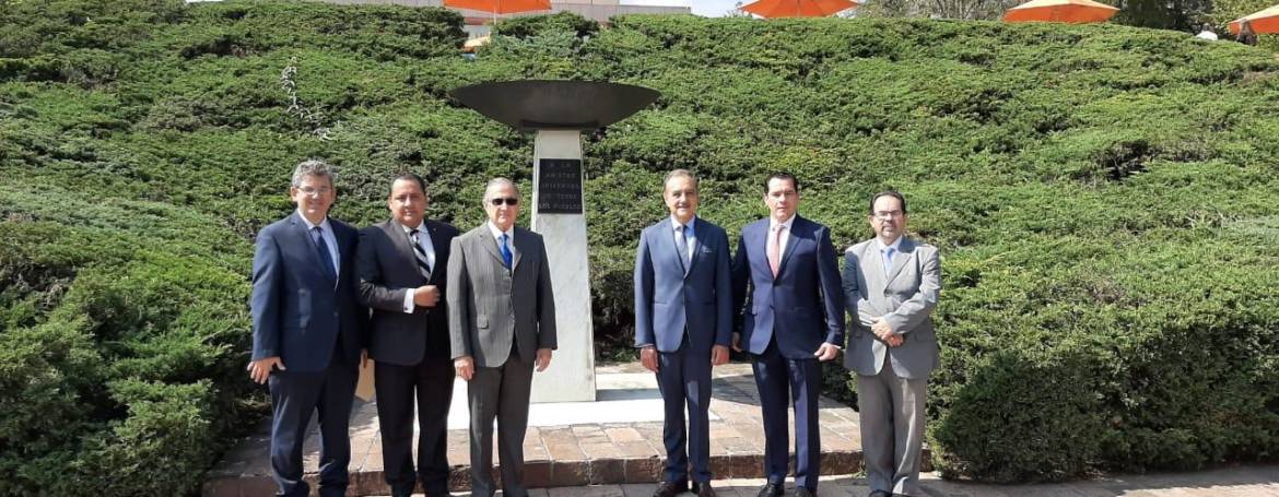 En la Universidad Anáhuac con Rafael Paz del Campo, Carlos Matute y Luis Villalobos recibiendo invitados